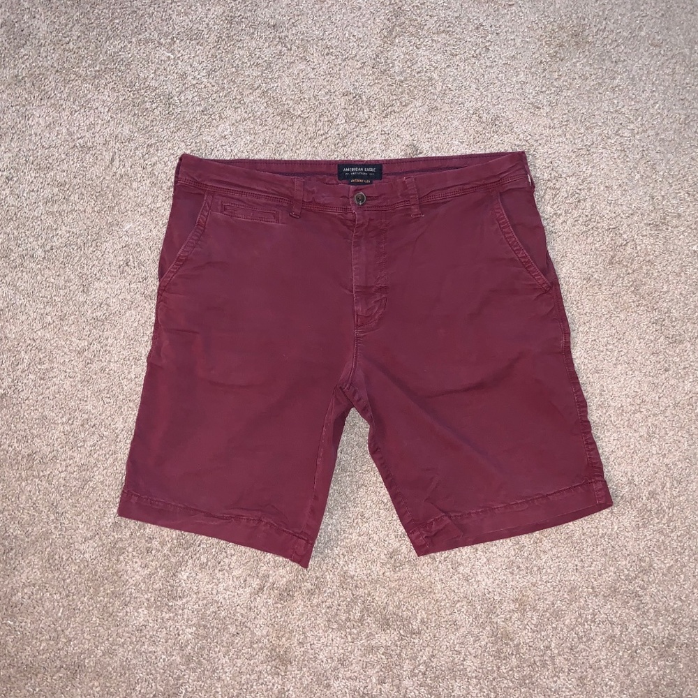 American Eagle Outfitters AE Men's Shorts Extreme Flex 33 Burgundy Red Stretch